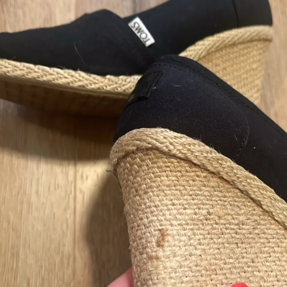 TOMS Black Peep-Toe Wedges Size 9 Great Used Condition